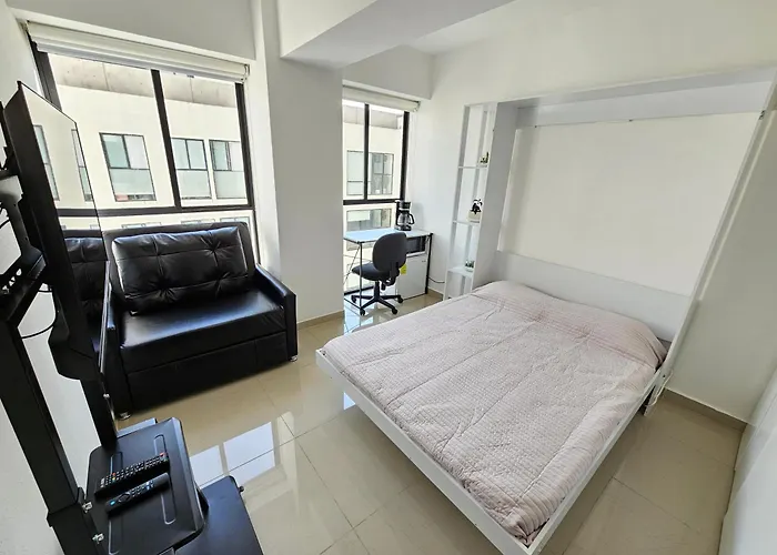Habitación Con Baño Privado En Departamento Compartido Cerca De Zona De Conciertos * México DF